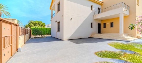 Casa de 5 dormitorios en Cabo Roig, Spain No. 189280 33