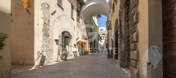 3 bedrooms Apartment in Spoleto, Italy No. 268239 2