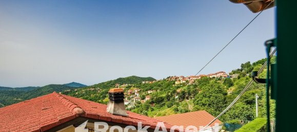 3 rooms House in Serra Riccò, Italy No. 15332 13