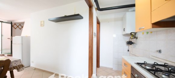 3 rooms House in Serra Riccò, Italy No. 15332 39