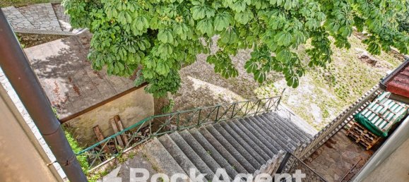 3 rooms House in Serra Riccò, Italy No. 15332 19