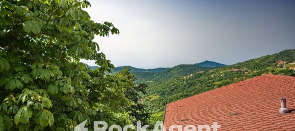 3 rooms House in Serra Riccò, Italy No. 15332 15