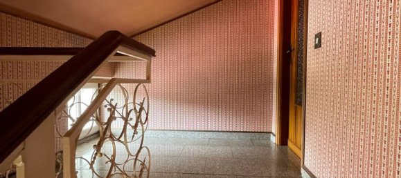 9-Zimmer Haus in Gattinara, Italy, Nr. 291558 48