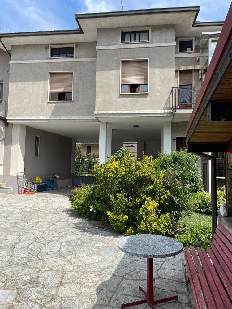 9-Zimmer Haus in Gattinara, Italy, Nr. 291558