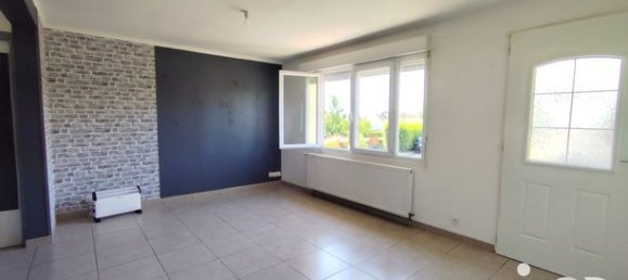 2 bedrooms House in Luisant, France No. 277066 3