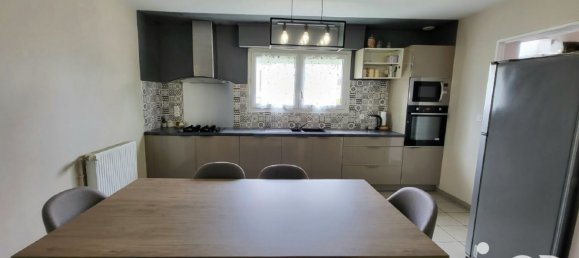 5 bedrooms House in Chatellerault, France No. 286037 3