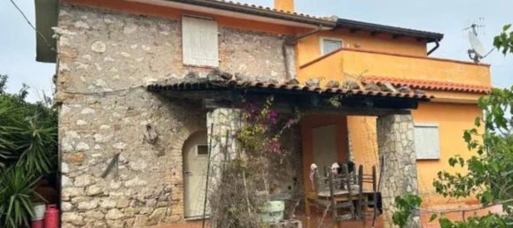 3 rooms Apartment in Minturno, Italy No. 291482 2