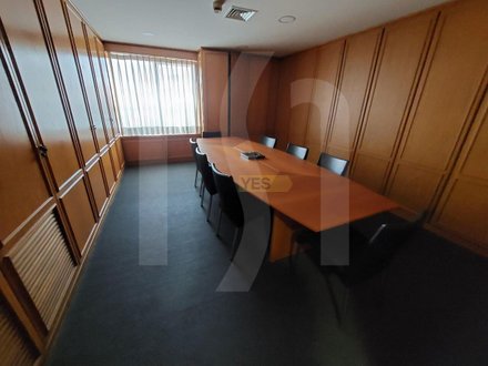 268m² Office in Lisbon, Portugal No. 181323