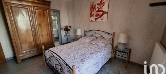 Casa de 5 dormitorios en Ecluzelles, France No. 41090 9