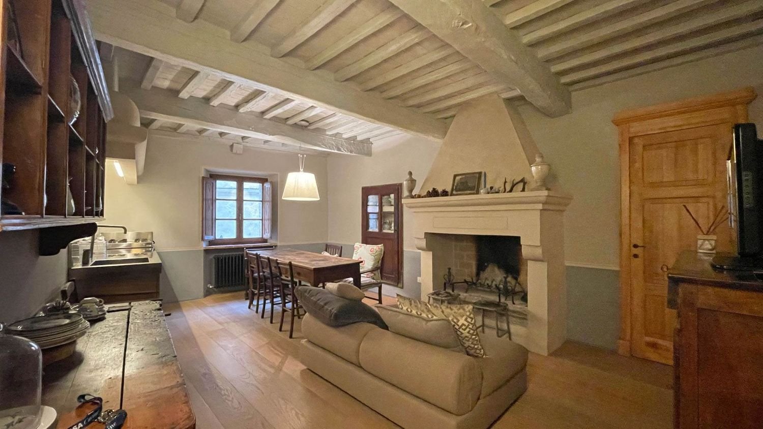 4 rooms Apartment in Castiglione d'Orcia, Italy No. 172590