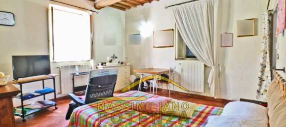 2 bedrooms House in Pescia, Italy No. 299678 11