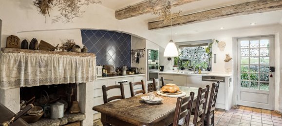 6 bedrooms Commercial property in Tourrettes-sur-Loup, France No. 38190 5