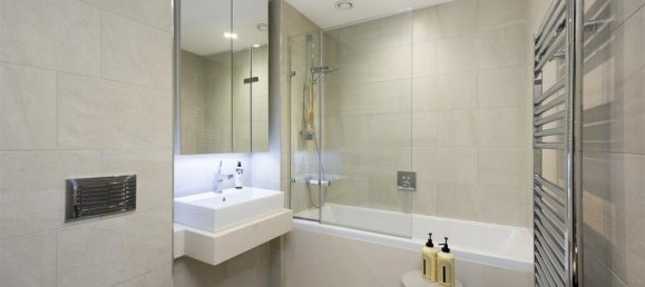 Casa T2 em London, United Kingdom N.º 9024 7