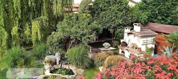 14 rooms House in Montignoso, Italy No. 286197 8