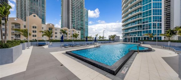 1 Schlafzimmer Gewerbliche Immobilien in Miami, USA, Nr. 615680 22
