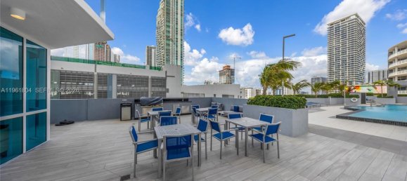 1 Schlafzimmer Gewerbliche Immobilien in Miami, USA, Nr. 615680 20