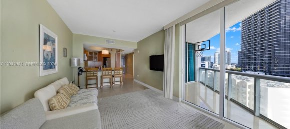 1 Schlafzimmer Gewerbliche Immobilien in Miami, USA, Nr. 615680 5