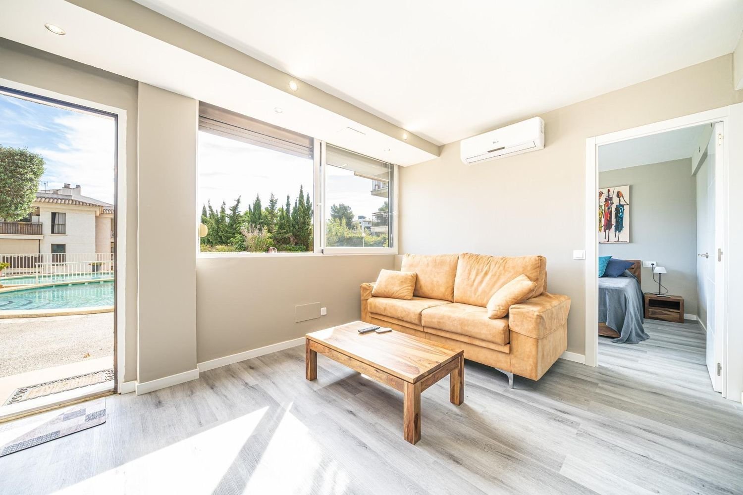 65m² Commercial property in Nova Santa Ponsa, Spain No. 229008