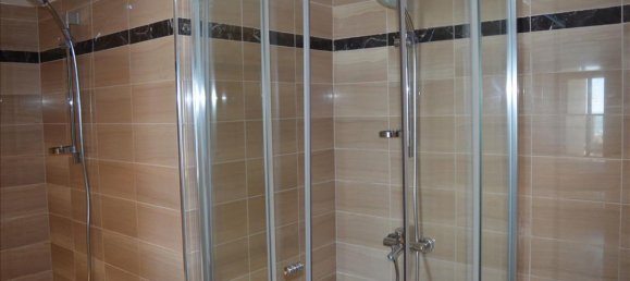 3 bedrooms Apartment in Larnaca, Cyprus No. 12839 8