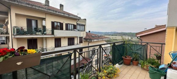 3 rooms Apartment in Orte, Italy No. 40189 10