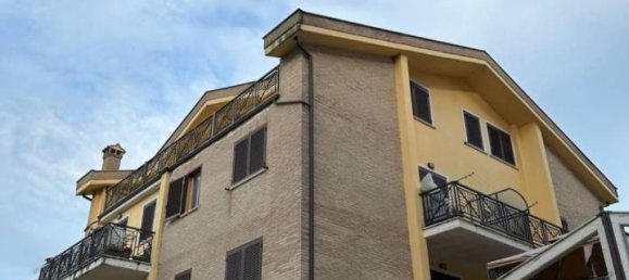 3 rooms Apartment in Orte, Italy No. 40189 3
