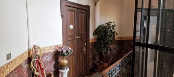 5 rooms Apartment in Milan, Italy No. 244388 8