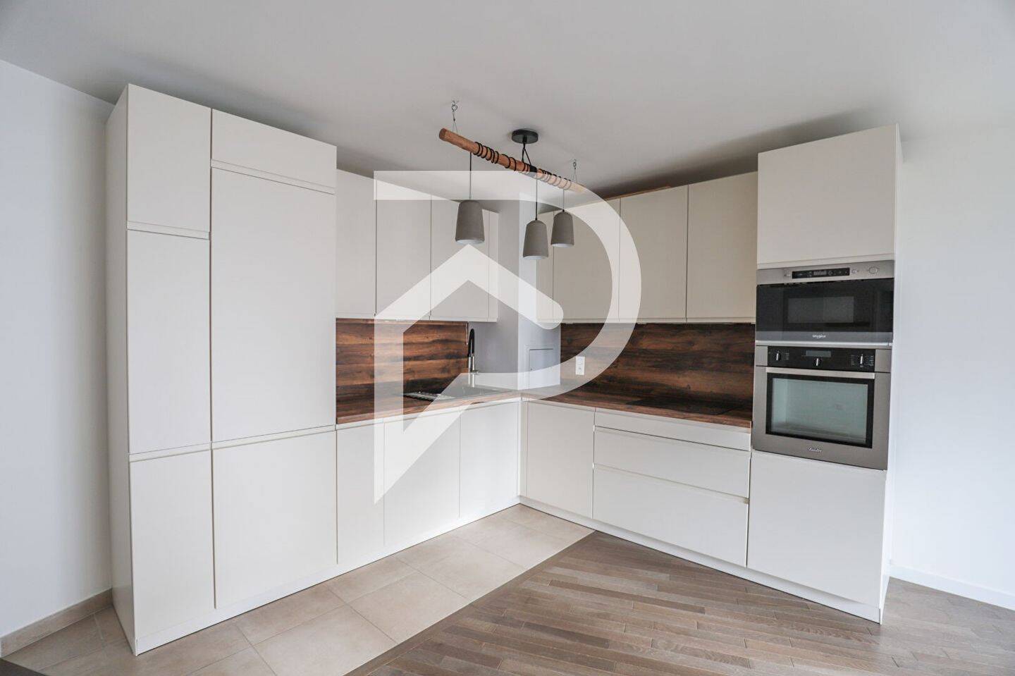 Квартира с 3 спальнями в Кань-сюр-Мер, Франция № 145472