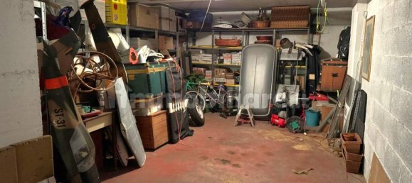 Garage à Rome, Italy 30m² No. 371704 5