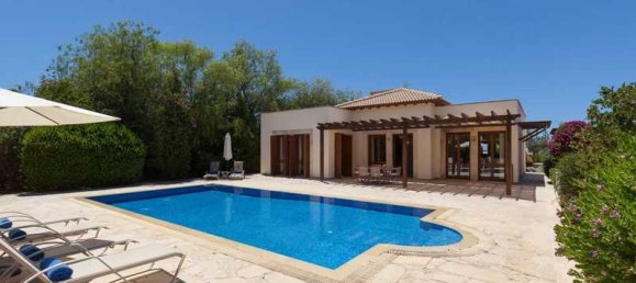 3 bedrooms Commercial property in Paphos, Cyprus No. 20491 2