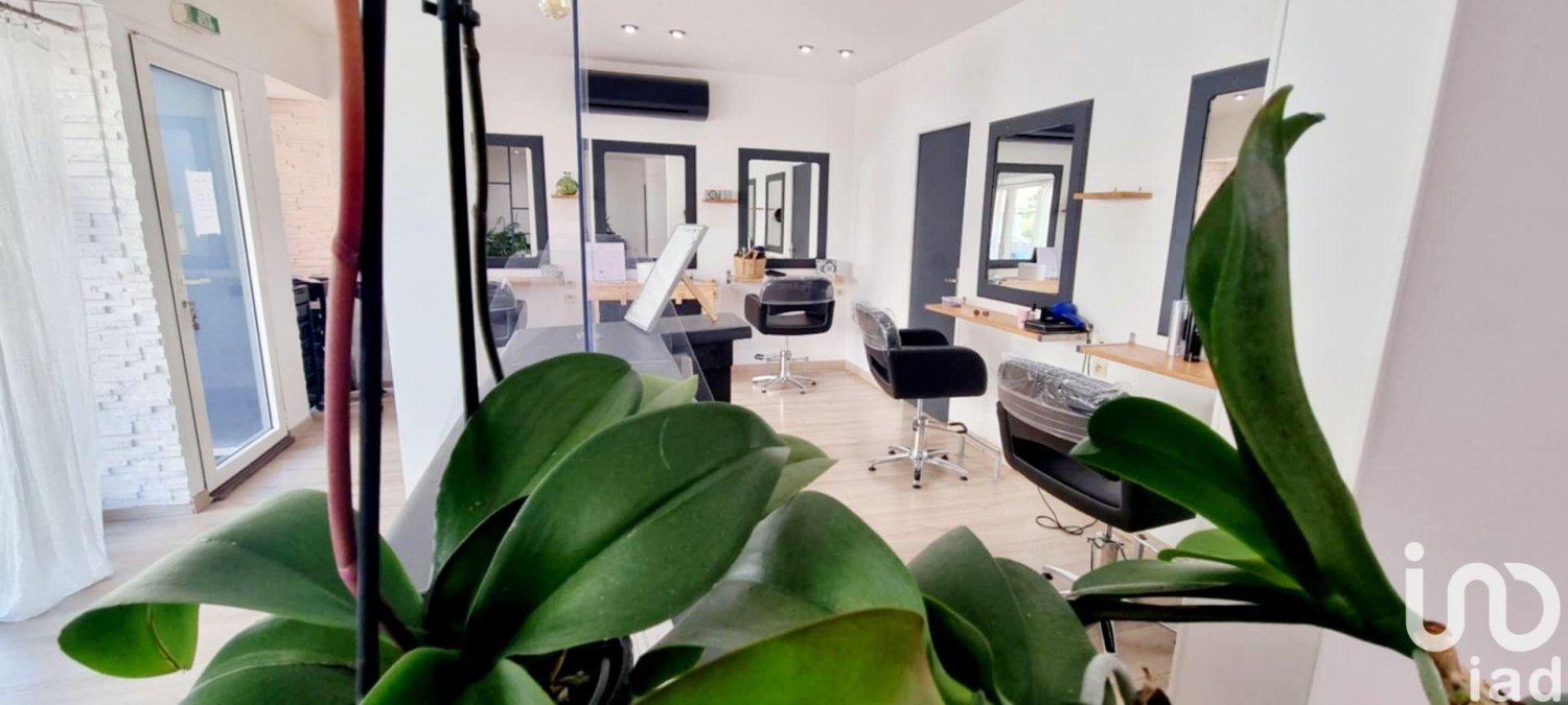 Gewerbliche Immobilie in Nimes, France 65m², Nr. 294563