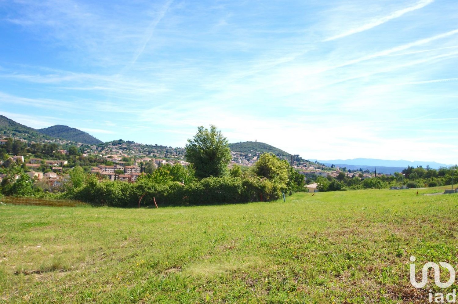  Land in Manosque, France No. 102053