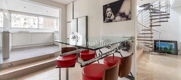 3 chambres Penthouse à Paris, France No. 170493 7