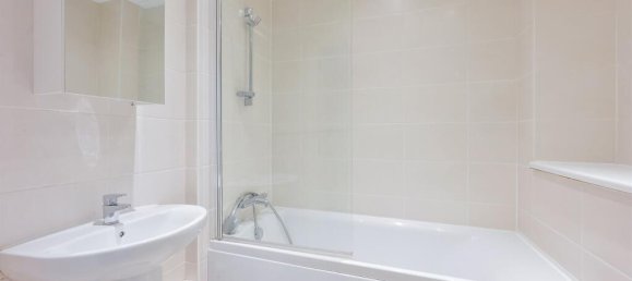 1 bedroom Apartment in Epsom, United Kingdom No. 9748 17