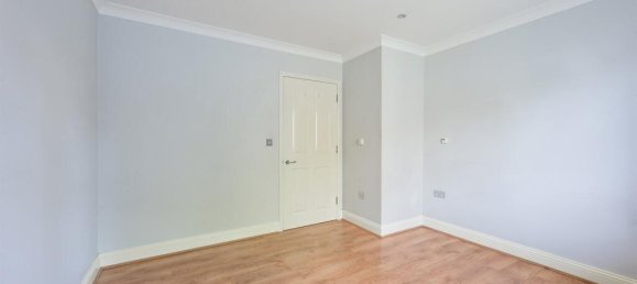 1 bedroom Apartment in Epsom, United Kingdom No. 9748 15