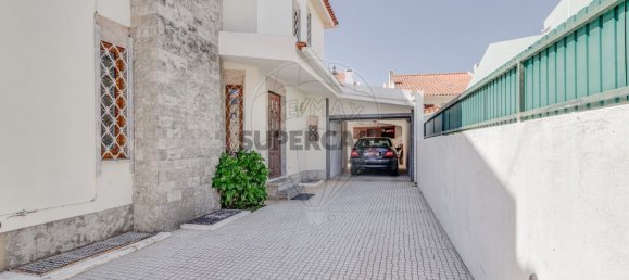 3 Schlafzimmer Haus in Cascais, Portugal, Nr. 286204 3