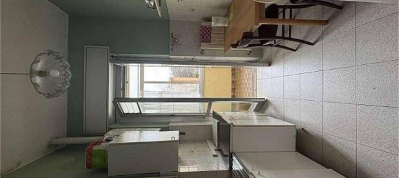 Квартира с 2 спальнями в Саронно, Италия № 283015 12