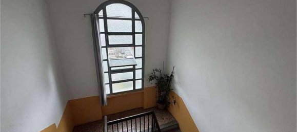 Квартира с 2 спальнями в Саронно, Италия № 283015 5