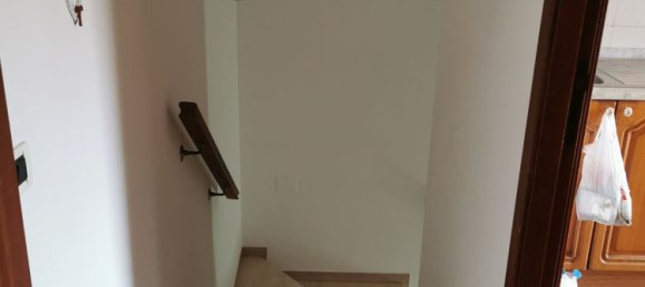 Дом с 9 спальнями в Сан Костанцо, Италия № 316631 2