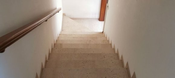 Дом с 9 спальнями в Сан Костанцо, Италия № 316631 5