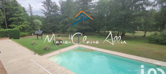 4 bedrooms Villa in La Ferte-Saint-Cyr, France No. 246422 2