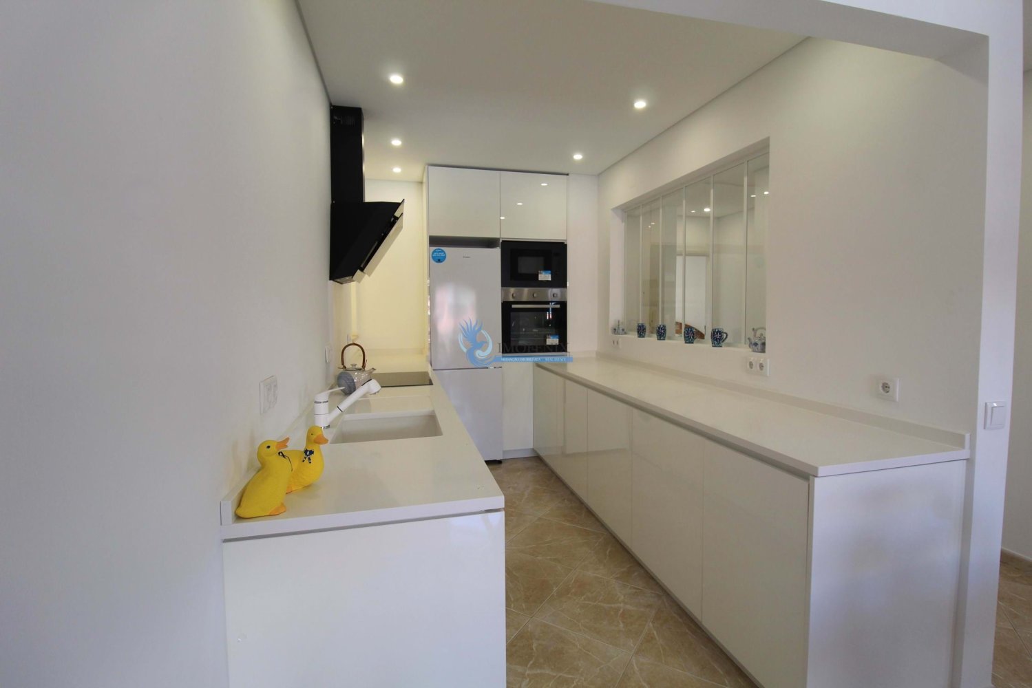 Квартира с 2 спальнями в Картейра, Португалия № 76432