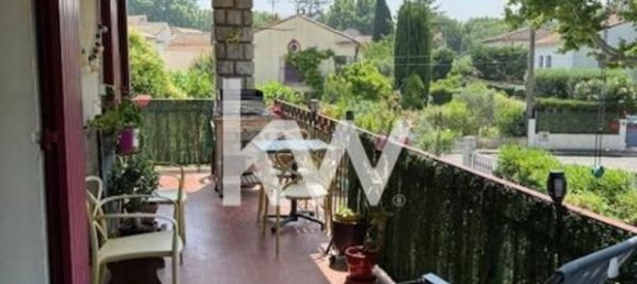 3 bedrooms House in Arles, France No. 281477 9