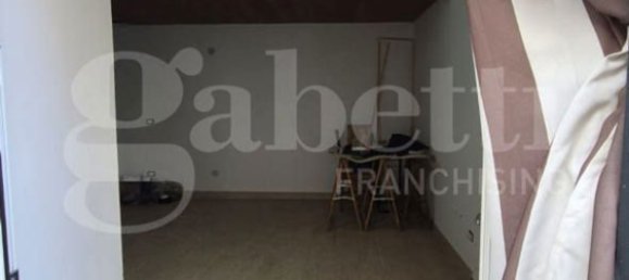 3 bedrooms House in Boscotrecase, Italy No. 340056 8