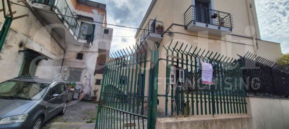 3 bedrooms House in Boscotrecase, Italy No. 340056 2