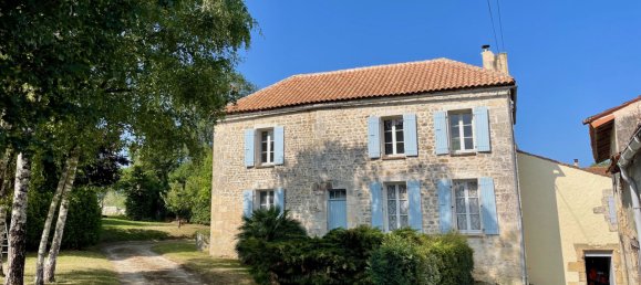 4 Schlafzimmer Haus in Charente-Maritime, France, Nr. 303984 2