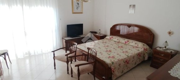 2 Schlafzimmer Wohnung in Cervaro, Italy, Nr. 214755 13