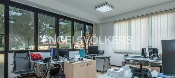 370m² Office in Rome, Italy No. 127838 23