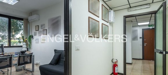 370m² Office in Rome, Italy No. 127838 17