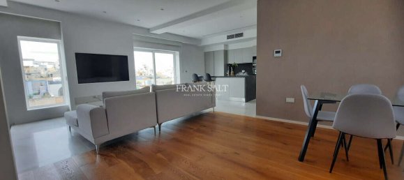 2 bedrooms Penthouse in Swieqi, Malta No. 7017 15