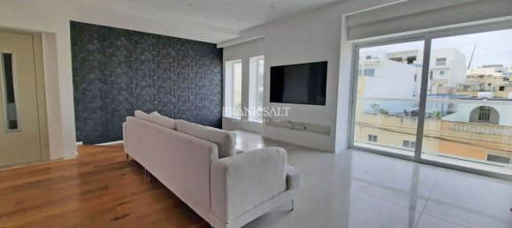 2 bedrooms Penthouse in Swieqi, Malta No. 7017 8